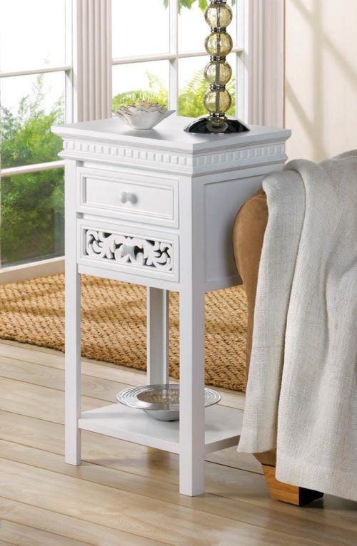 FLEUR-DE-LIS SIDE TABLE